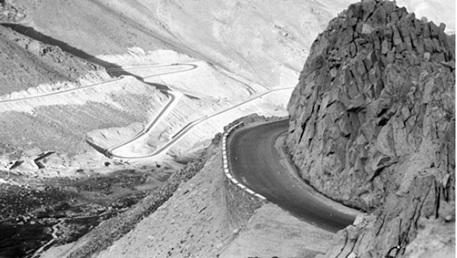 انتقاد شماری از اعضای مجلس نمایندگان از تاخیر در کار بازسازی تونل  و شاهراه سالنگ